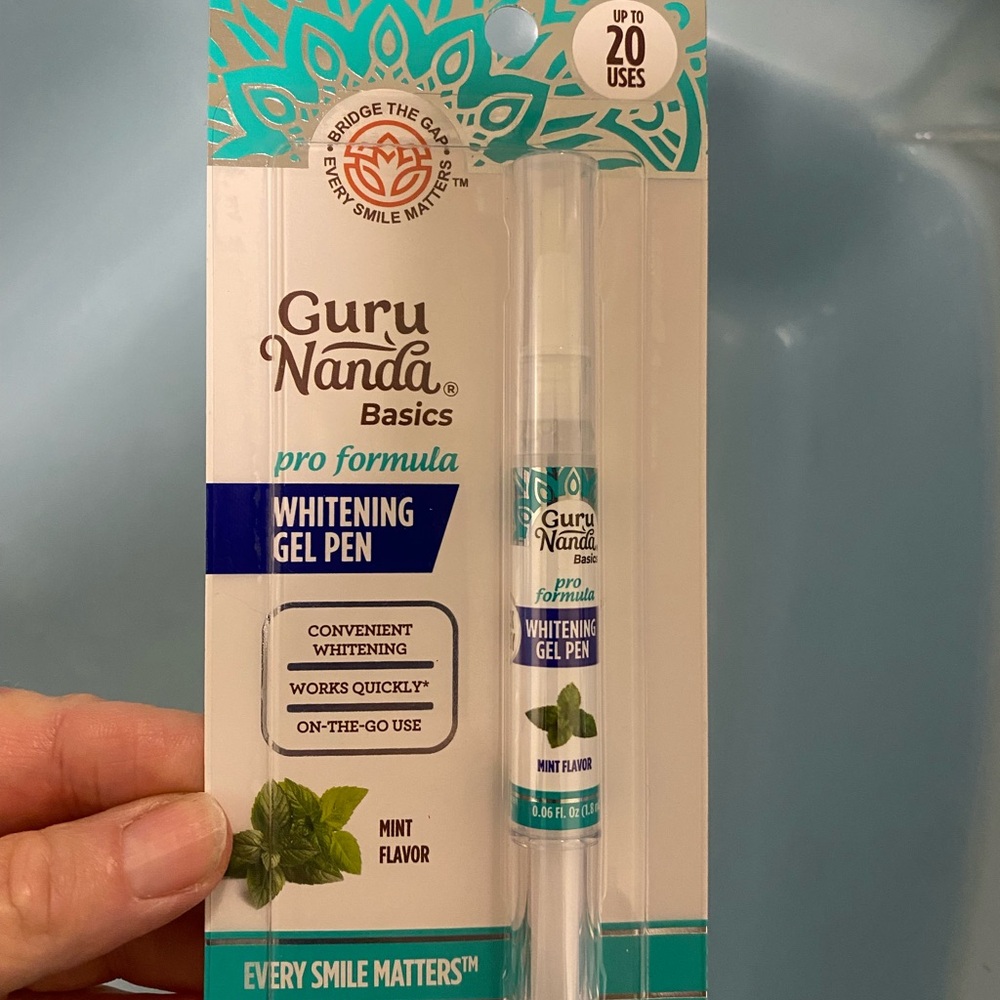 NEW - Whitening Gel Pen - Mint Flavor